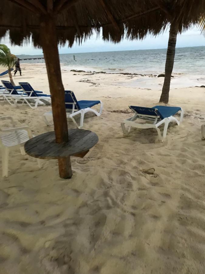 Front Beach Private Room With Shared Bathroom Cancun Luaran gambar