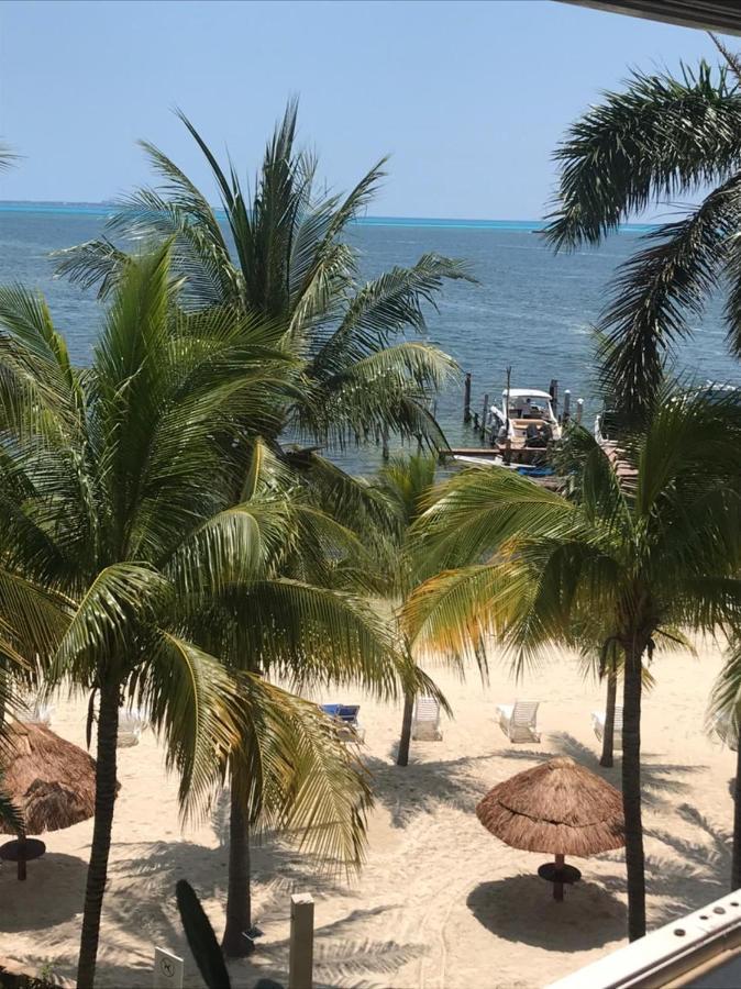 Front Beach Private Room With Shared Bathroom Cancun Luaran gambar