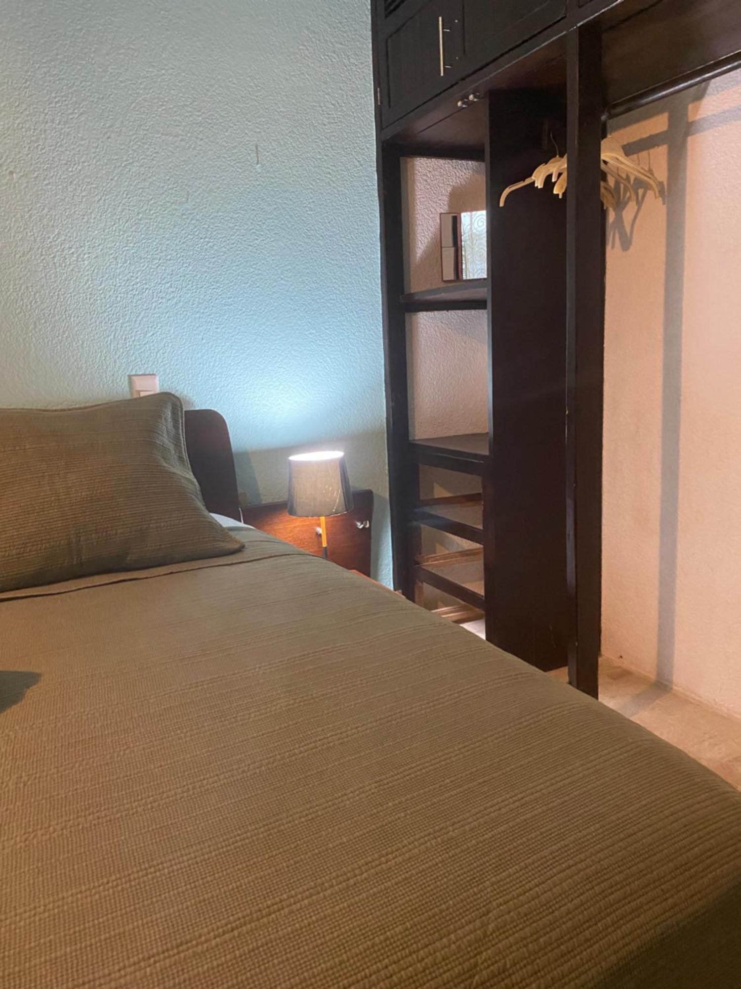 Front Beach Private Room With Shared Bathroom Cancun Luaran gambar