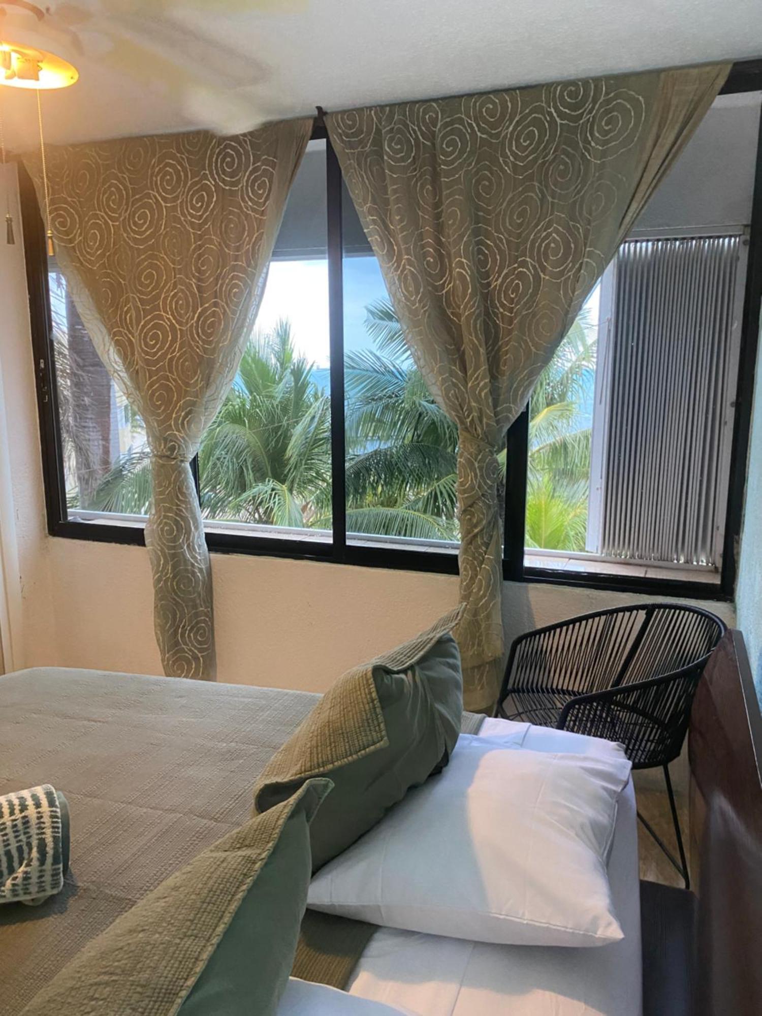 Front Beach Private Room With Shared Bathroom Cancun Luaran gambar